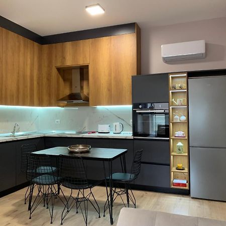 Lovely 1-Bedroom Condo In Tirana Wifi-Netflix-Ac 外观 照片