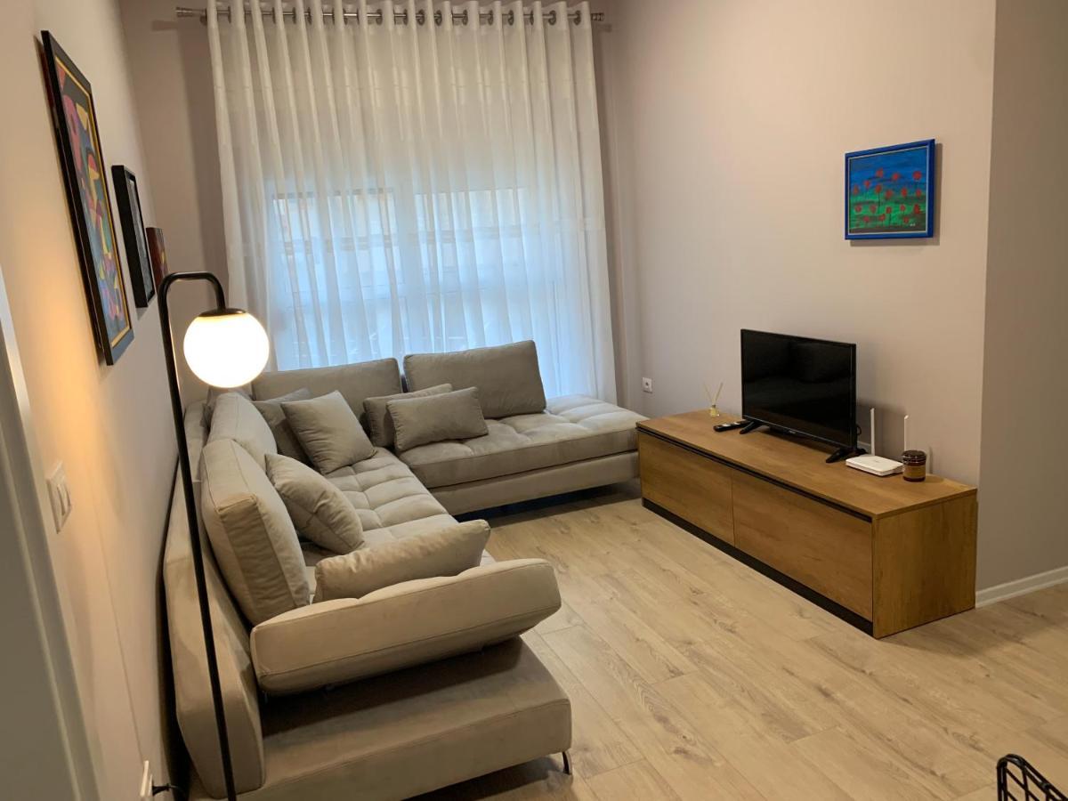 Lovely 1-Bedroom Condo In Tirana Wifi-Netflix-Ac 外观 照片